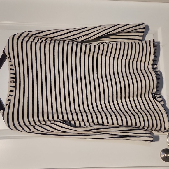 Free People.  black and white (cream) long sleeve with pockets - Picture 1 of 4